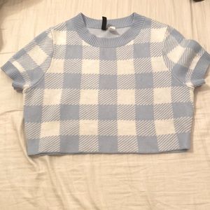 ¡Cute Checkered Cropped Top!